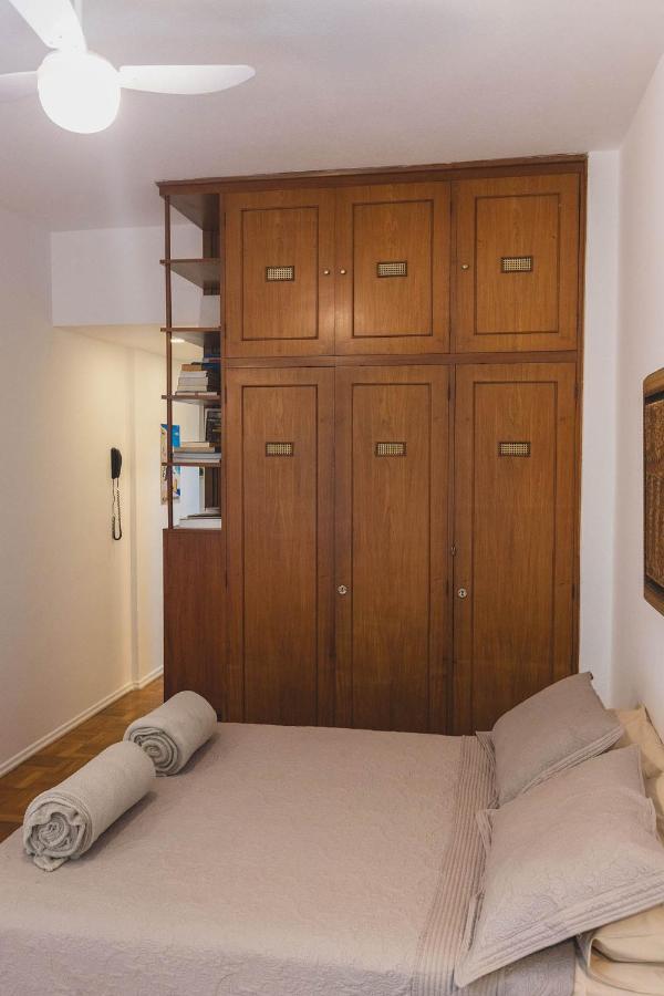Studio 14 Petropolis  Luaran gambar